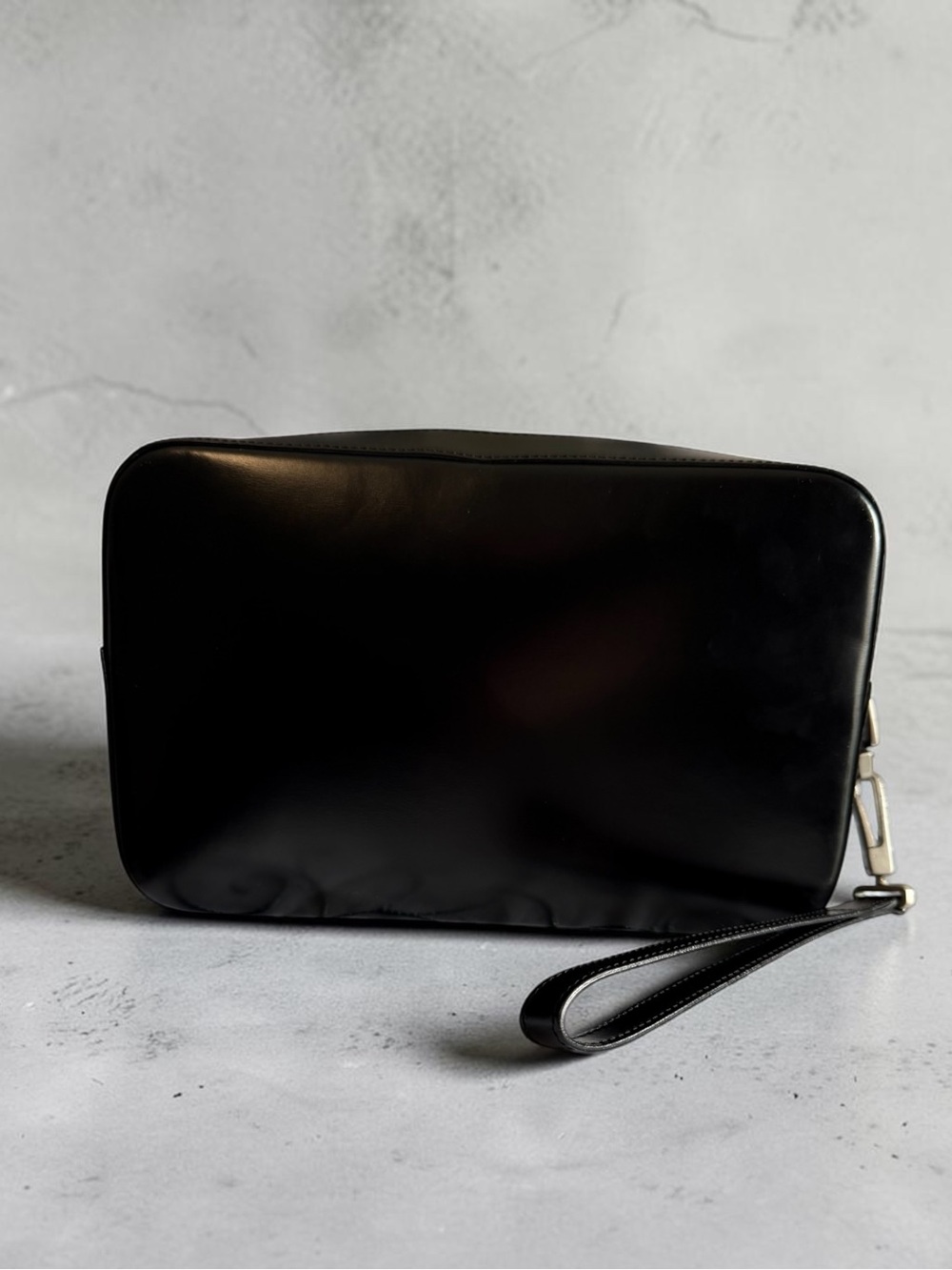 Vintage Dunhill Black Leather Clutch/Wristlet Pouch – Authentic Luxury